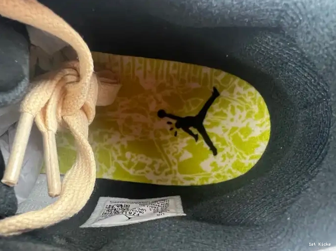 1st Kicks FZ8117-102 Jack Jordan Jumpman Travis TR Scott x 0515